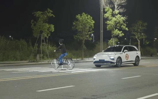 中国第一辆自动驾驶汽车，目前量产车的最高自动驾驶